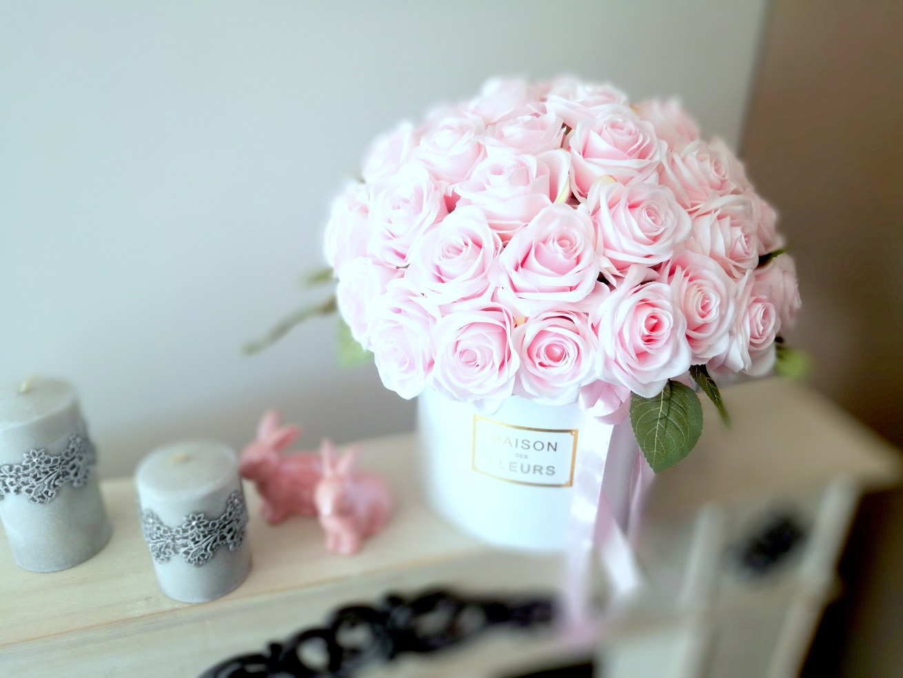 Flower box z pastelowymi różami nr 235