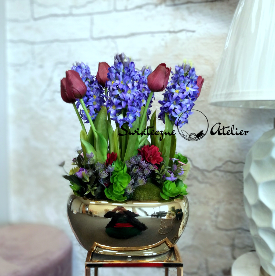 Wiosenna kompozycja kwiatowa hiacynty i tulipany nr 473