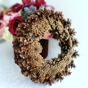 Wianek z szyszek nr. 87