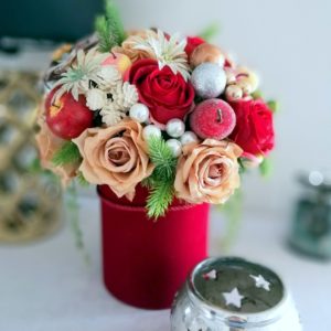 Świąteczny flowerbox w czerwieni nr 250
