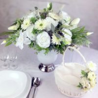 Dekoracja kwiatowa Biała Mgła nr 284