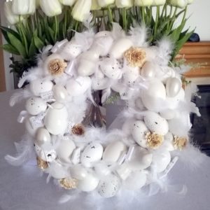 Perłowo biały wianek 2