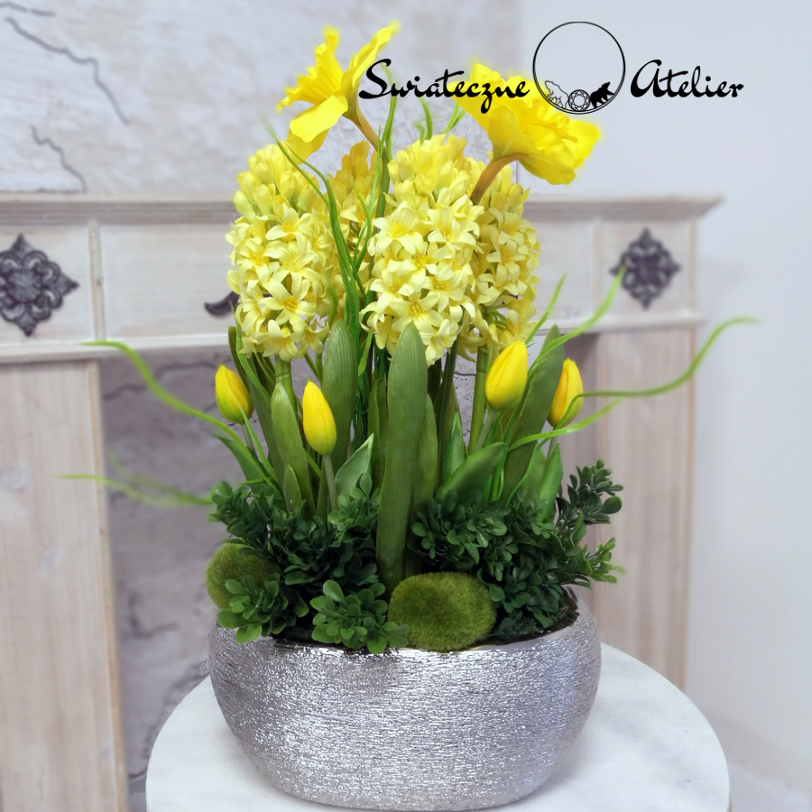 Wiosenna kompozycja kwiatowa hiacynty i tulipany nr 437