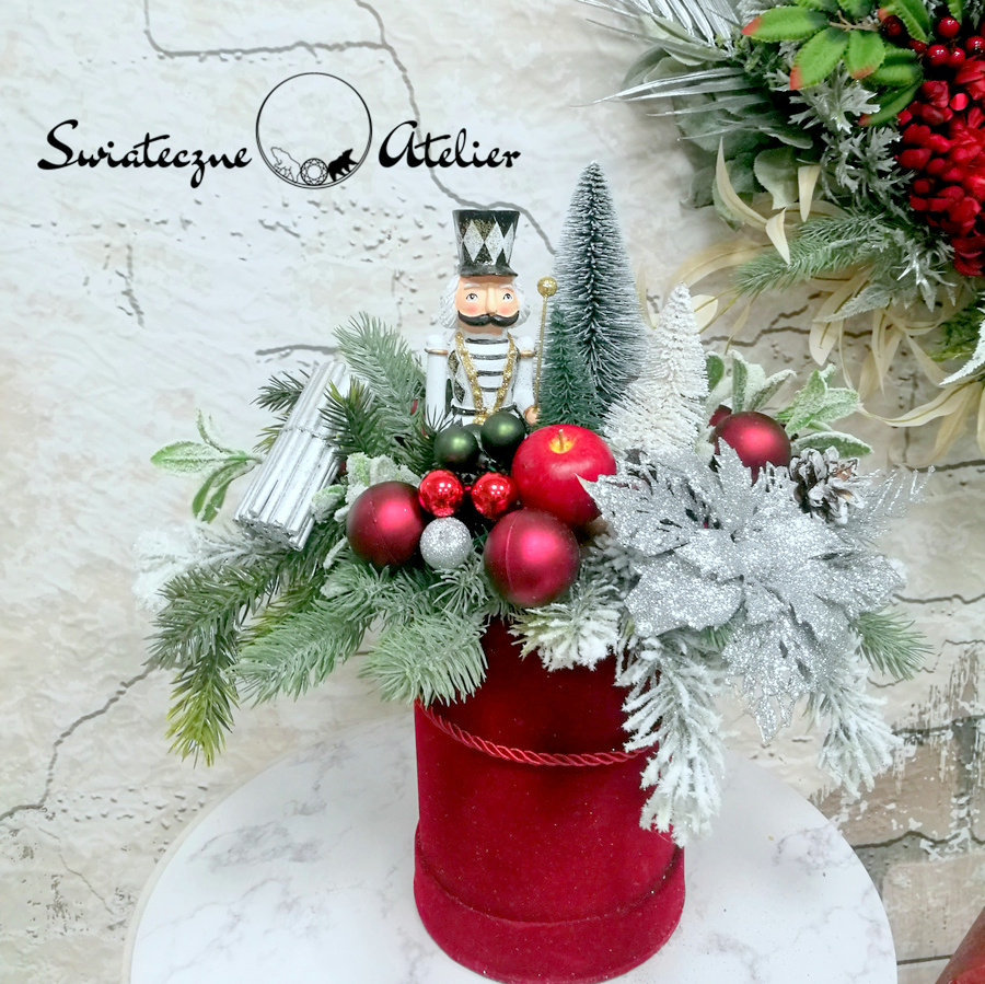 Świąteczny flower box Czerwień i srebro nr 592