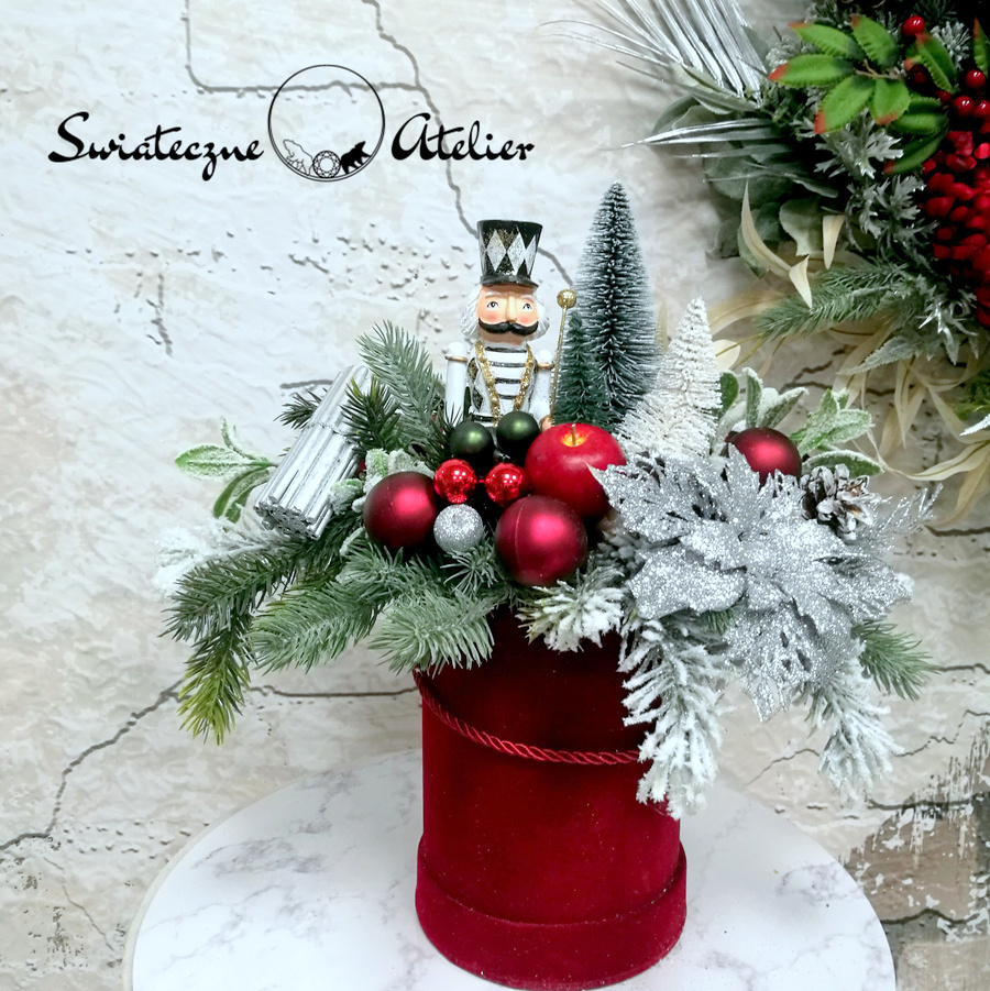 Świąteczny flower box Czerwień i srebro nr 592