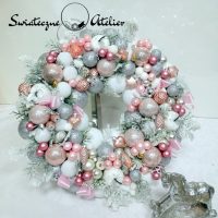 Świąteczny wianek Różowe święta nr 195