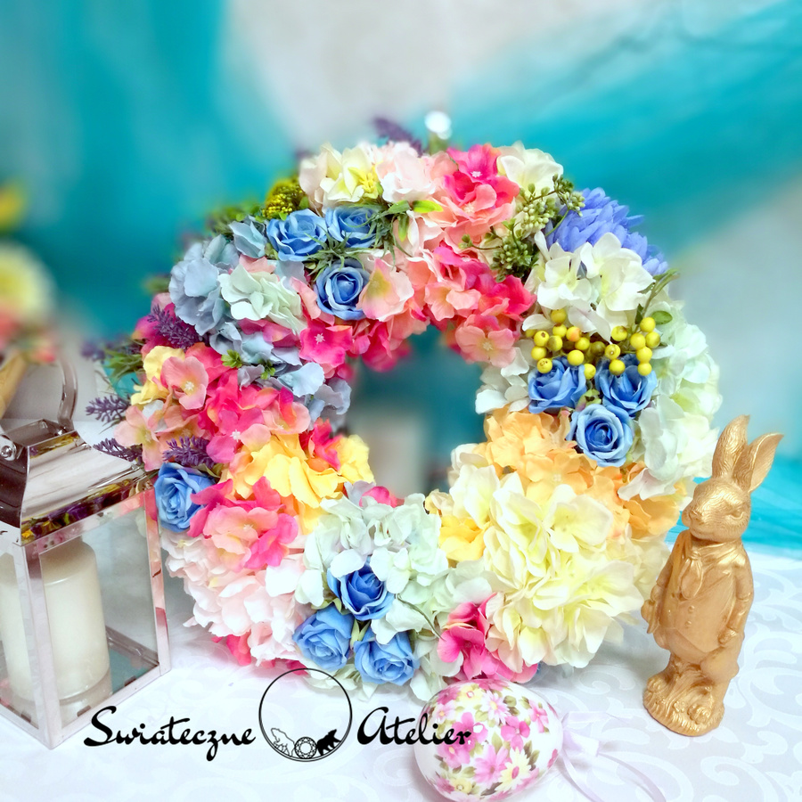 Wianek z kolorowej hortensji nr 212