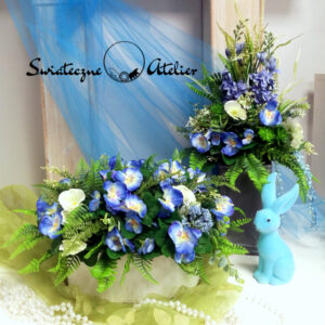 Błękitne bratki bukiet i stroik nagrobny nr 1171