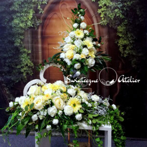 Stroik nagrobny i bukiet Biała rapsodia nr 1229