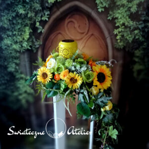 Dekoracja nagrobna z lampionem solarnym Sierpień nr 1255